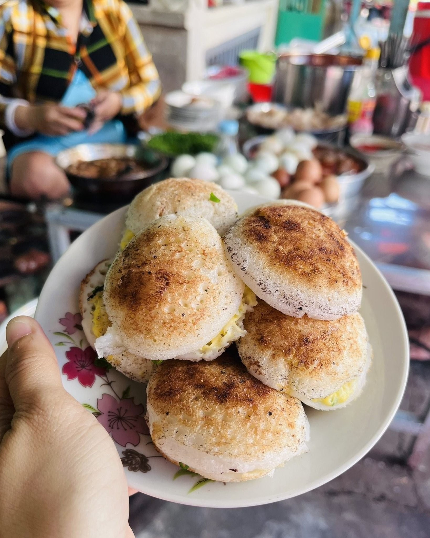 banh-can-gion-rum-dac-san-phan-thiet